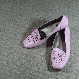 Array Size 8 Pink Square Toe Flats